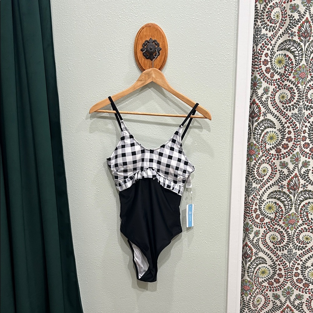 Cupshe Black & White Gingham One-Piece Swimsuit
